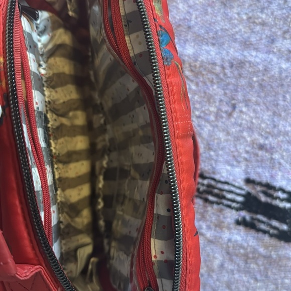 Lug Red Floral Ranger Crossbody Bag EUC - Picture 4 of 5